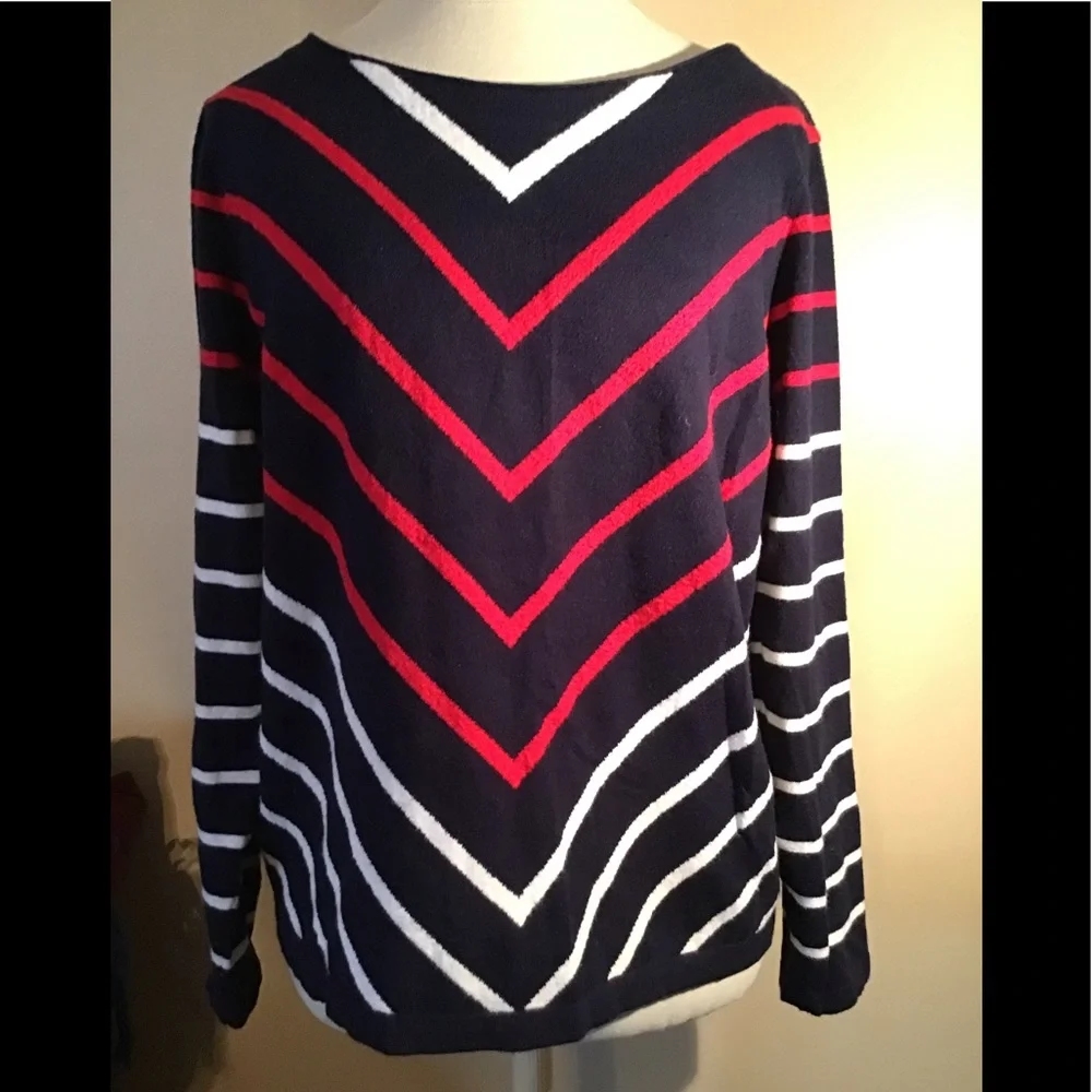 Women’s size petite XL United States sweaters navy,red,white color